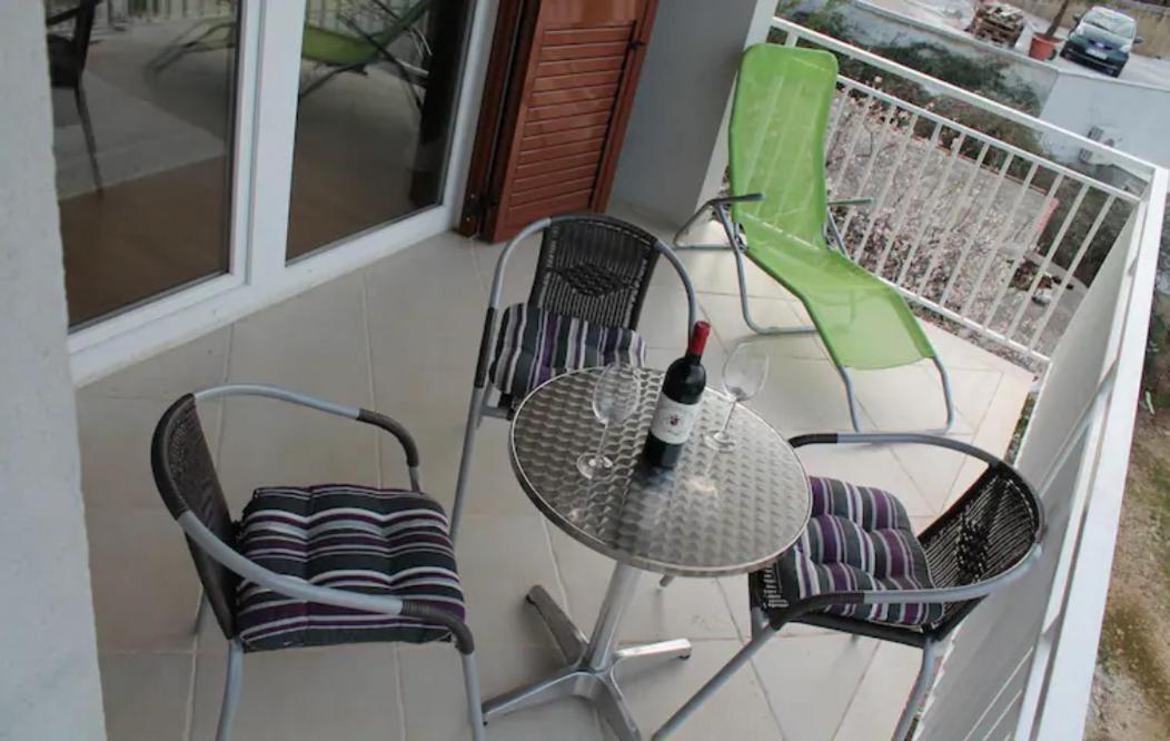 Apartment Mia - Spacious Apartment On 85 M2 With Beautiful Sea View Trogir Eksteriør bilde