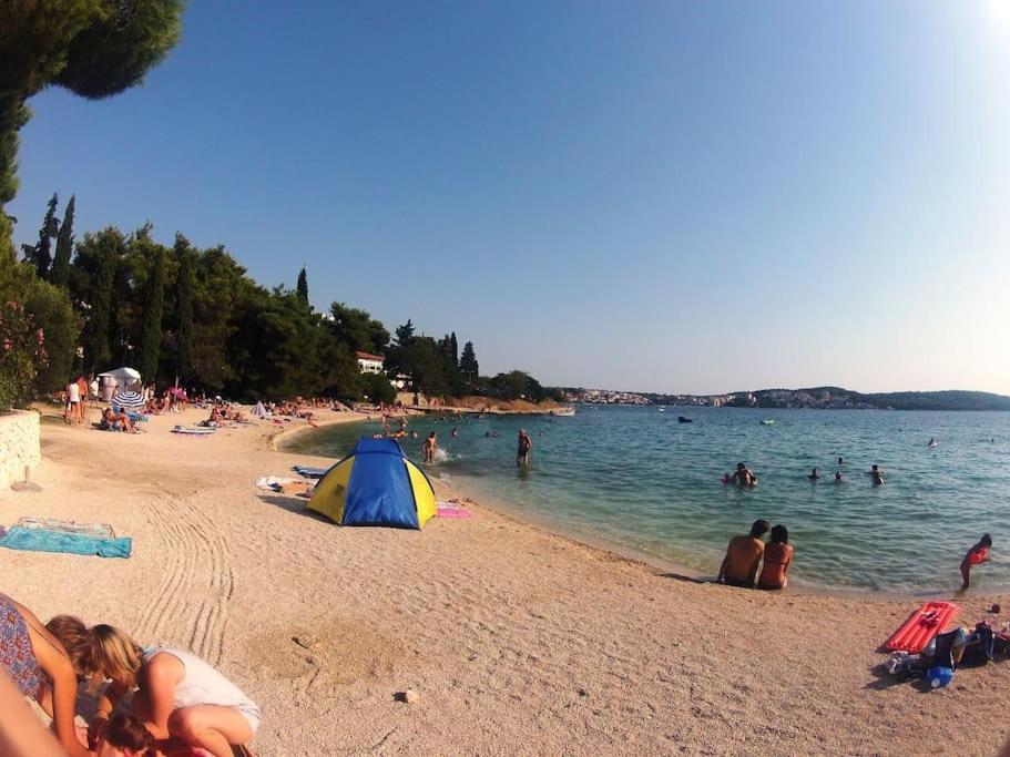 Apartment Mia - Spacious Apartment On 85 M2 With Beautiful Sea View Trogir Eksteriør bilde