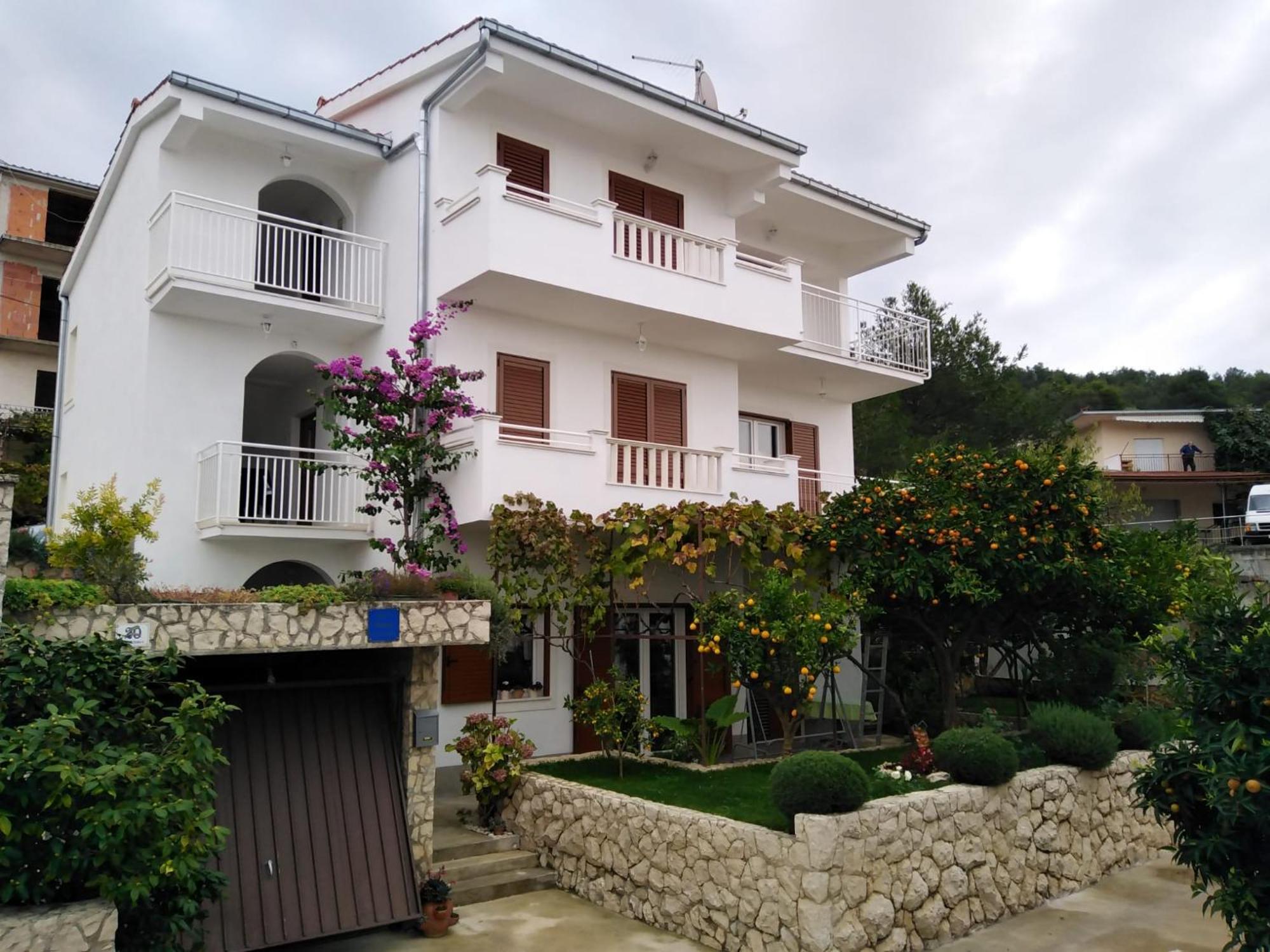 Apartment Mia - Spacious Apartment On 85 M2 With Beautiful Sea View Trogir Eksteriør bilde