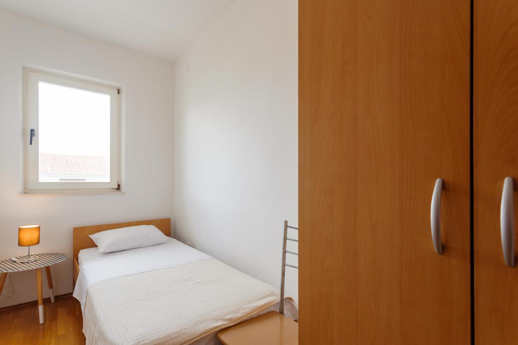 Apartment Mia - Spacious Apartment On 85 M2 With Beautiful Sea View Trogir Eksteriør bilde